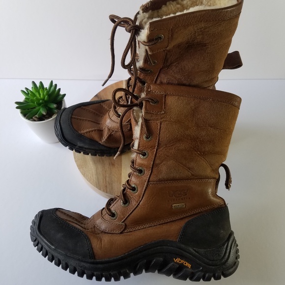 UGG Shoes - Sale💥 UGG waterproof size 6.5 leather boots